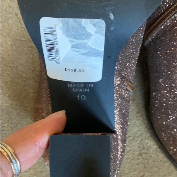 NWOT Renvy booties - Picture 5 of 6